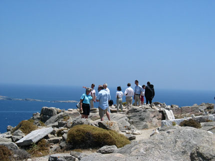 a group of participants on mount Kythnos, Delos